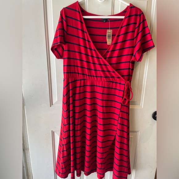 Torrid Red/Dark Blue stripped dress Skater style - Picture 3 of 3
